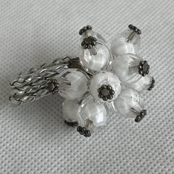 Silver White Beaded Flower Ring Adjustable One Size Fits Any Jewelry - Picture 4 of 4